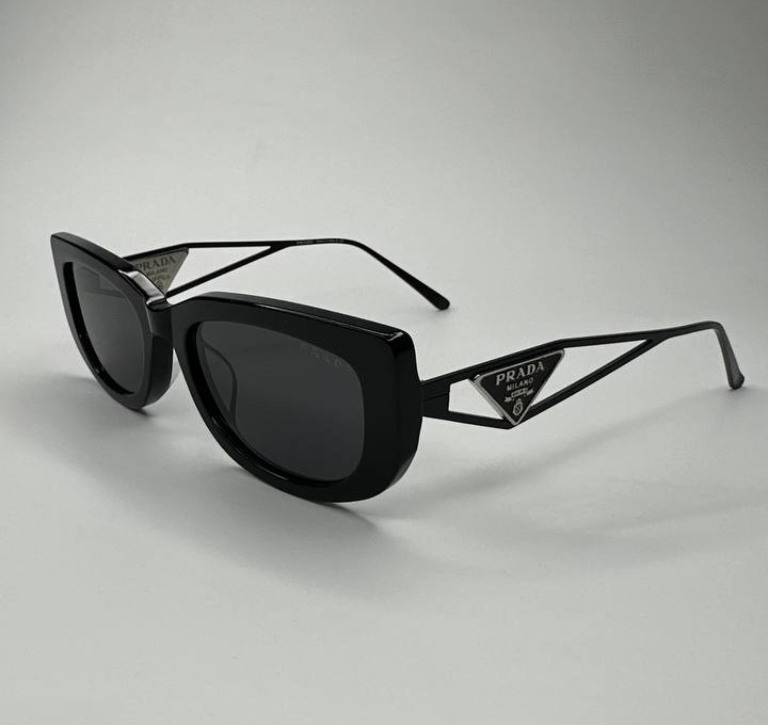 PRADA OPR 14 YS с футляром 															