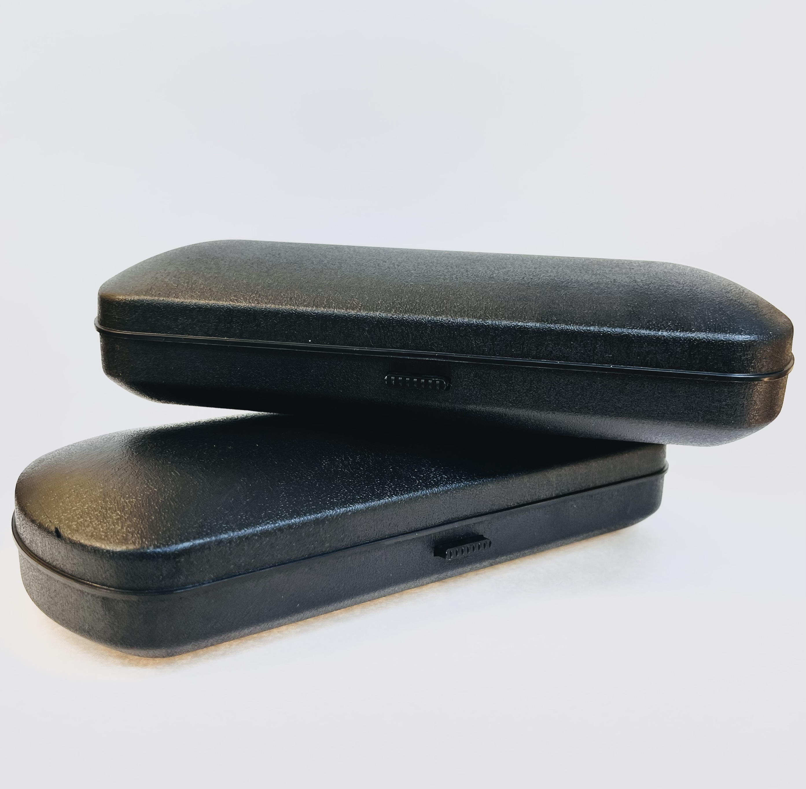 футляр в ассортименте пласм.